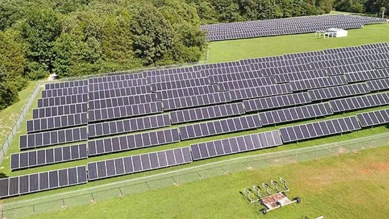 Solar panels at Arkansas school