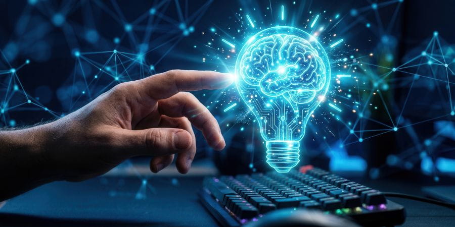 Hand, keyboard and lightbulb